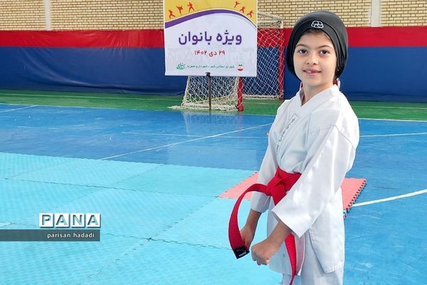 آغاز جام باشگاه‌های شهرداری شهرستان شهریار ویژه‌ی دختران در شهرک‌ وائین
