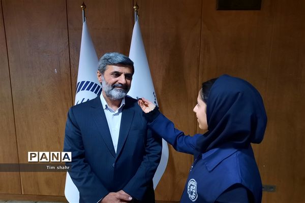 همایش بزرگ جشن تکلیف سیاسی دانش‌آموزان رأی اولی شهر تهران