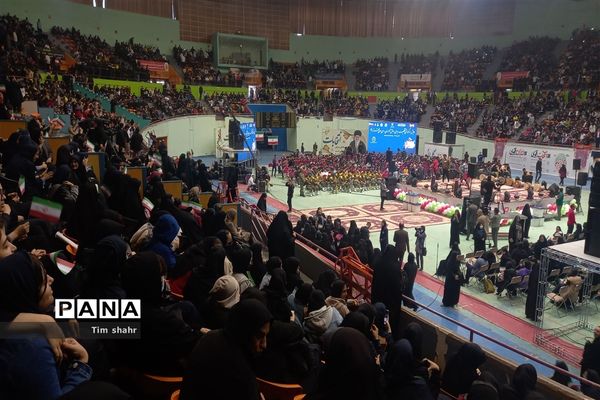 همایش بزرگ جشن تکلیف سیاسی دانش‌آموزان رأی اولی شهر تهران