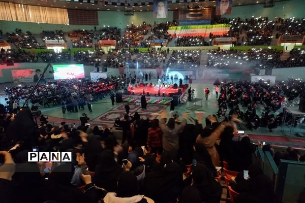 همایش بزرگ جشن تکلیف سیاسی دانش‌آموزان رأی اولی شهر تهران