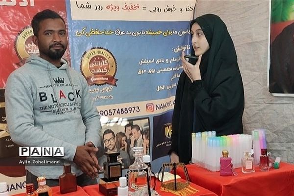 جشنواره سوغات اقوام ایرانی در شهرستان رباط‌کریم/ فیلم