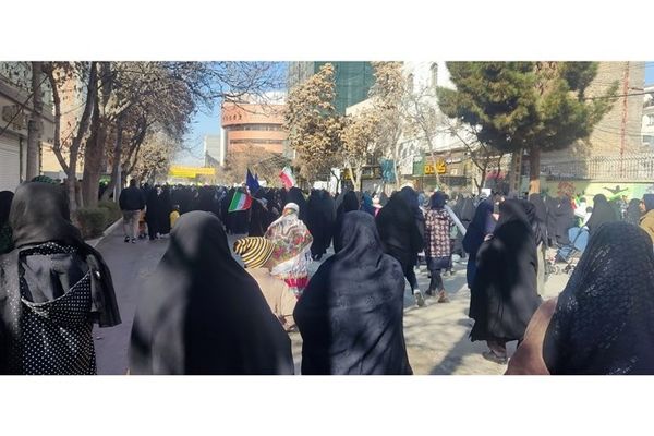 ‌حماسه‌آفرینی مردم انقلابی شهرستان بجنورد در‌ 22 بهمن 1402/ فیلم