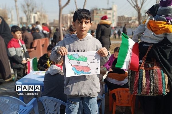 حضور پرشور مردم کهریزک و باقرشهر در راهپیمایی ۲۲بهمن