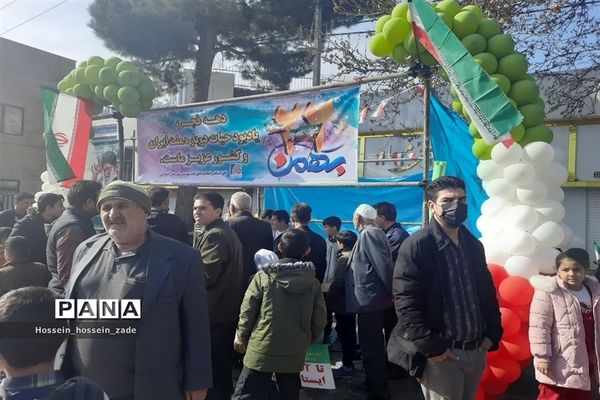 حضور گسترده مردم اسفراین در جشن ۴۵ سالگی انقلاب