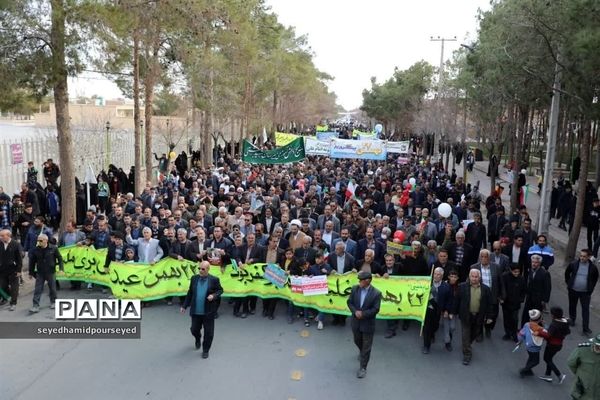 راهپیمایی باشکوه مردم ابرکوه در روز ۲۲ بهمن