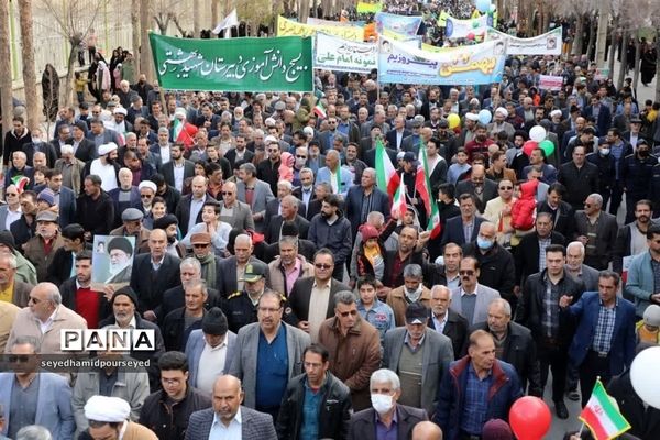 راهپیمایی باشکوه مردم ابرکوه در روز ۲۲ بهمن