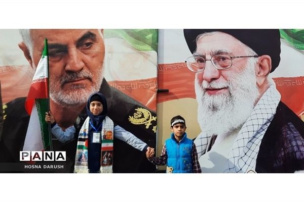 حضورمسولان و مردم انقلابی مشهد در مراسم ۲۲بهمن‌/ فیلم