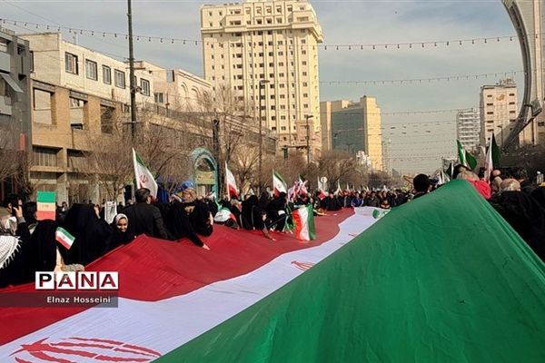 چهل‌و‌پنجمین سالگرد پیروزی انقلاب اسلامی و چهلم شهدای حادثه تروریستی کرمان/فیلم