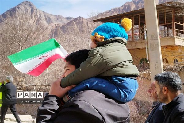 راهپیمایی 22 بهمن در روستای ده بالا تقت