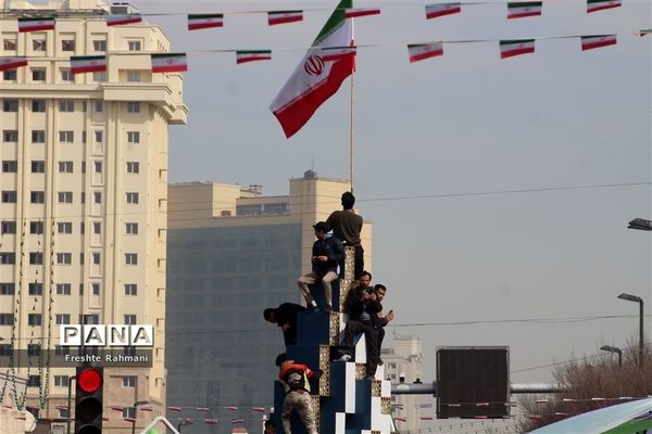 راهپیمایی ۲۲ بهمن در مشهد