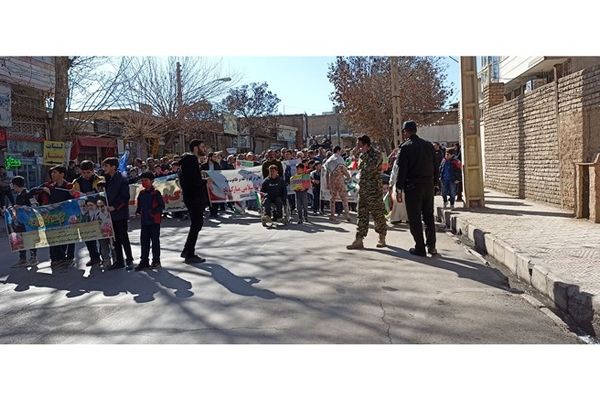 راهپیمایی باشکوه ۲۲ بهمن در شهر ضیاء آباد برگزارشد‌/ فیلم