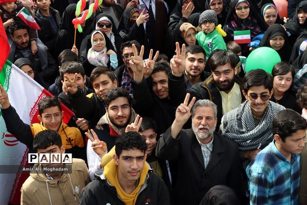 راهپیمایی 22 بهمن در مشهد