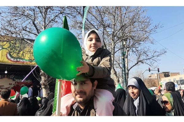 حضور حداکثری مردم در راهپیمایی ۲۲ بهمن محمدیه ثبت شد / فیلم