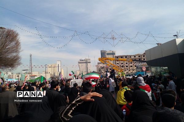 راهپیمایی ۲۲ بهمن در مشهد