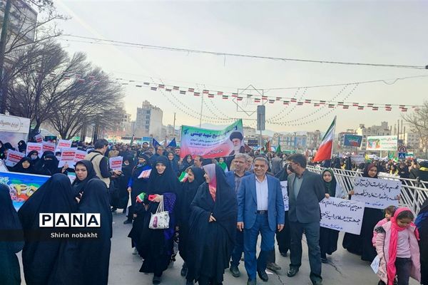 راهپیمایی ۲۲ بهمن در مشهد