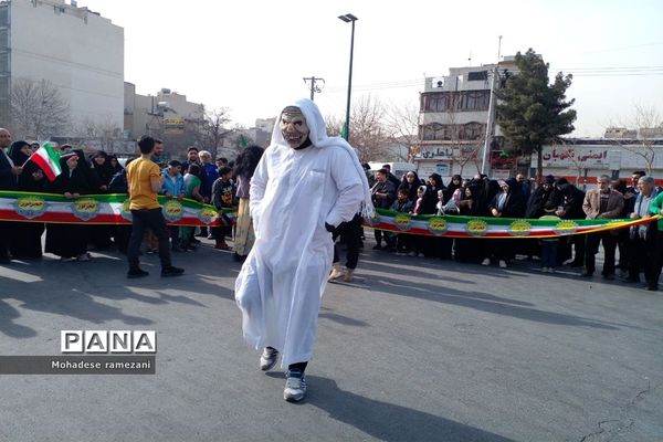 راهپیمایی ۲۲ بهمن در مشهد