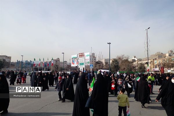 راهپیمایی ۲۲ بهمن در مشهد