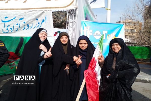 راهپیمایی ۲۲ بهمن در مشهد