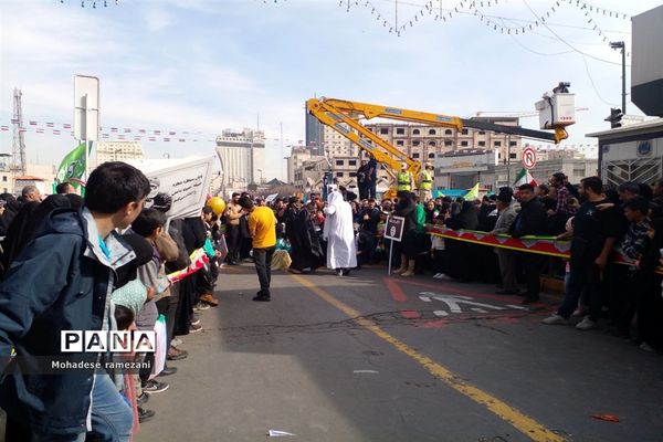 راهپیمایی ۲۲ بهمن در مشهد