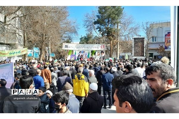 راهپیمایی ۲۲ بهمن در شهرستان اسفراین/فیلم