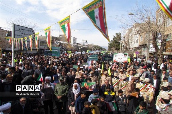 حضور پرشور مردم  تربت جام در راهپیمایی۲۲بهمن