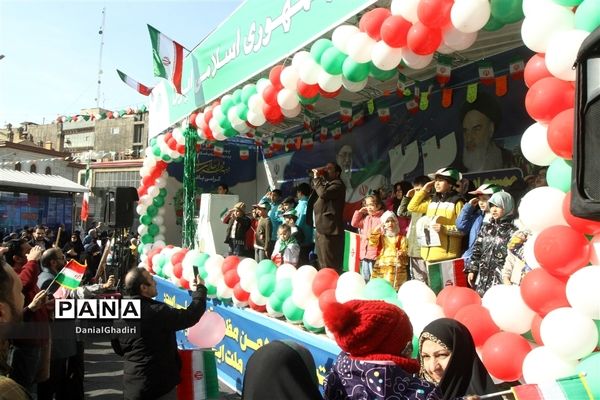 راهپیمایی ۲۲ بهمن در تهران