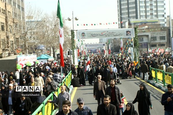 راهپیمایی ۲۲ بهمن در تهران
