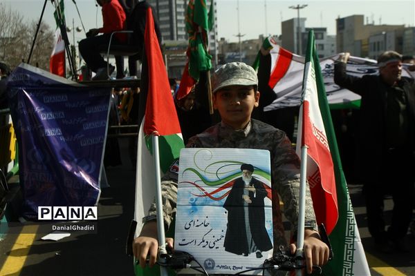 راهپیمایی ۲۲ بهمن در تهران