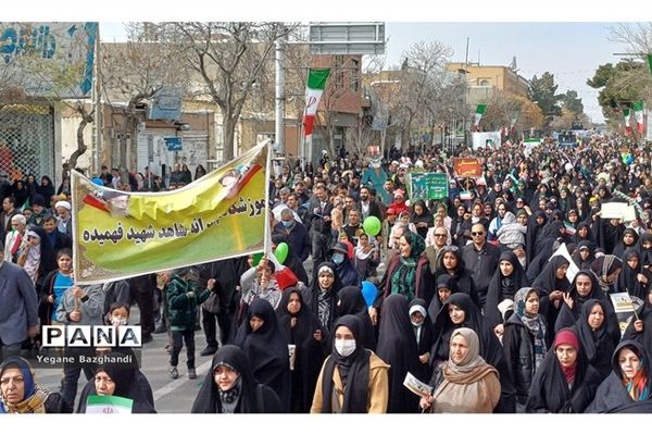 حضور حماسی مردم انقلابی شهرستان سبزوار در راهپیمایی ۲۲ بهمن/فیلم