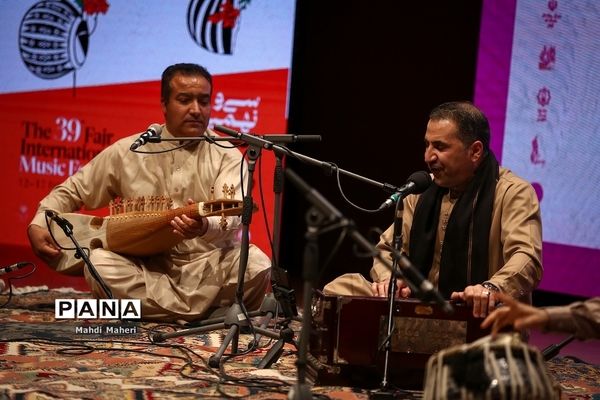 اولین شب سی و نهمین جشنواره موسیقی فجر