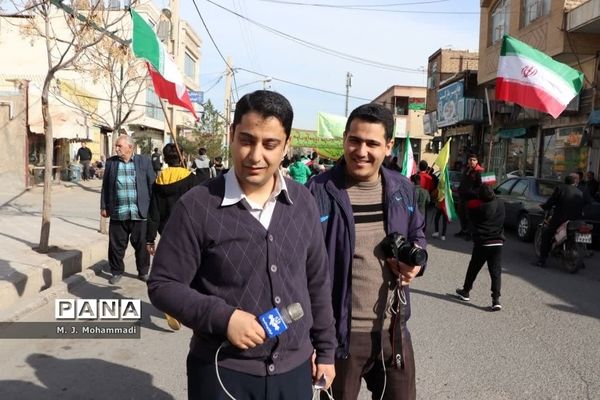 راهپیمایی 22 بهمن در شهر قنوات قم