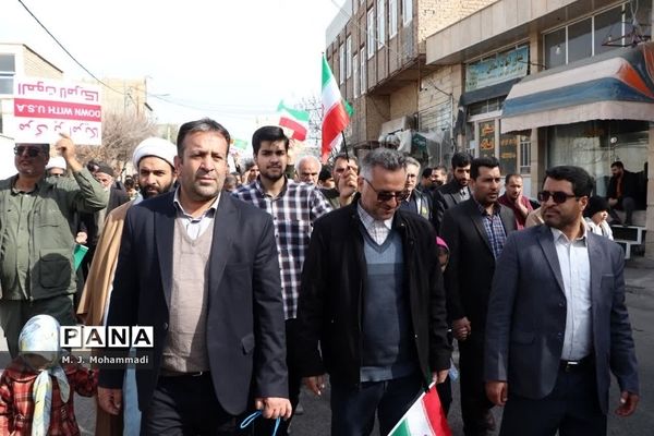 راهپیمایی 22 بهمن در شهر قنوات قم