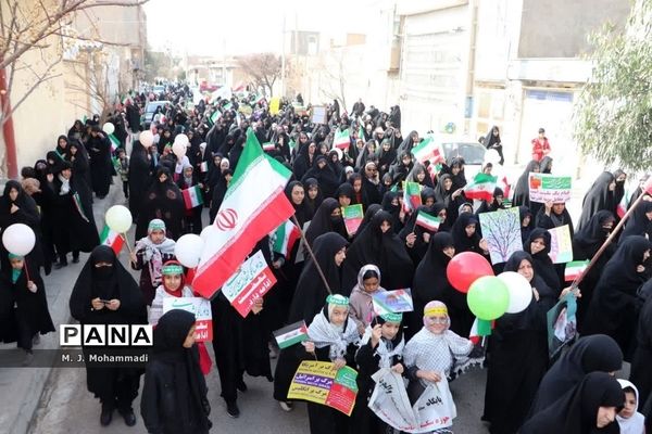 راهپیمایی 22 بهمن در شهر قنوات قم