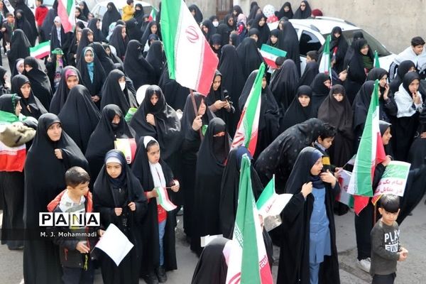 راهپیمایی 22 بهمن در شهر قنوات قم