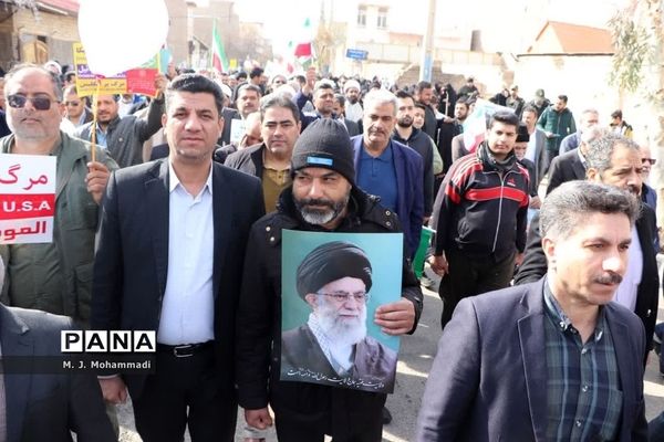 راهپیمایی 22 بهمن در شهر قنوات قم