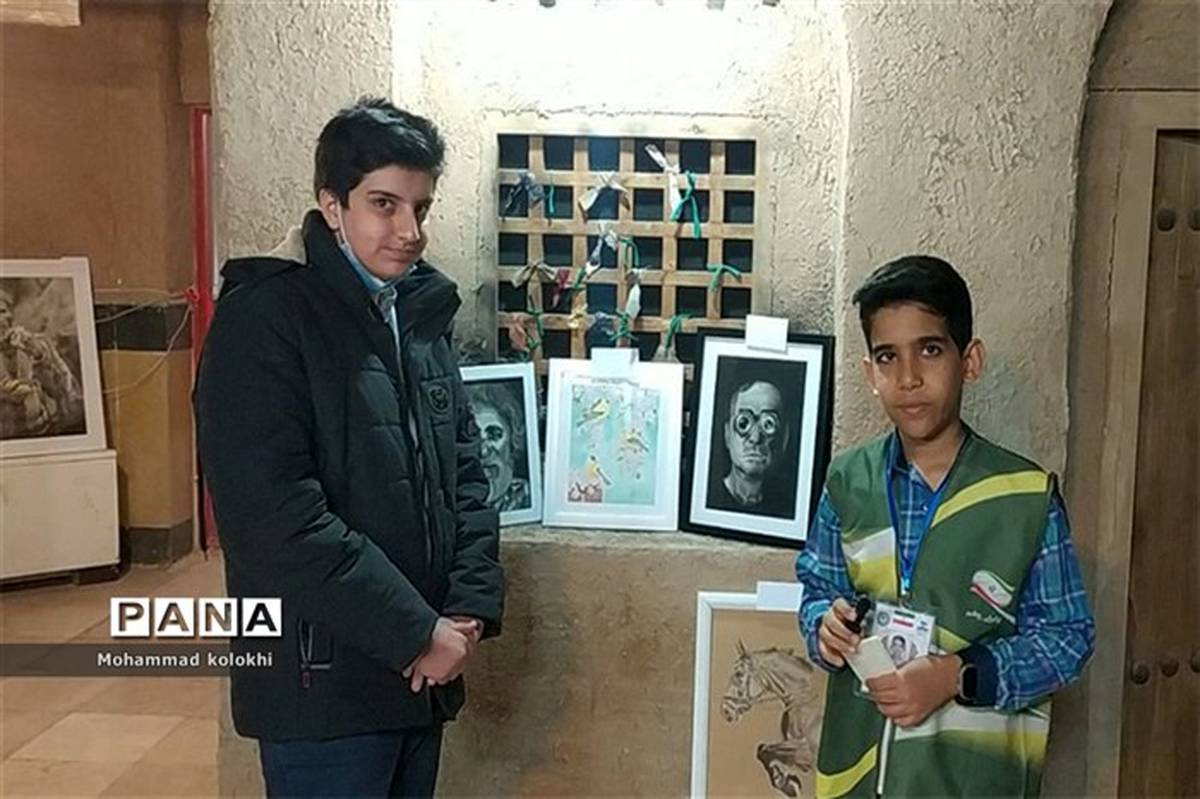 برپایی نمایشگاه نقاشی از دستاوردهای هنرجویان فرهنگسرای امام علی (ع) شهرک وائین‌/ فیلم
