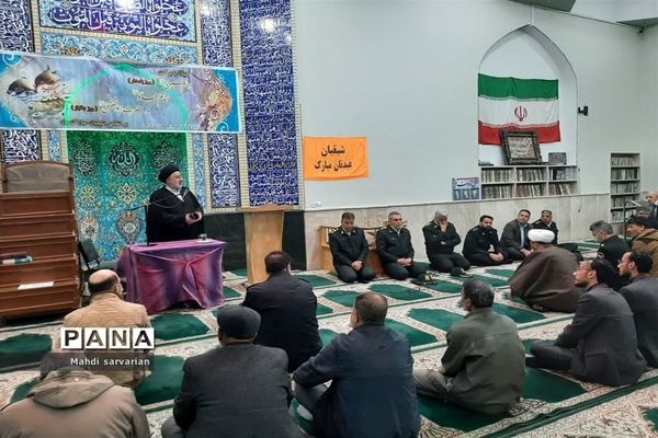 حضور مسئولان نیروی انتظامی مشهد در مسجد حضرت‌ صاحب الزمان (عج) ناحیه ۷