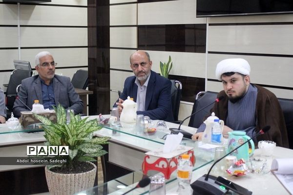 جلسه ستاد بزرگداشت هفته تربیت آموزش و پرورش استان بوشهر