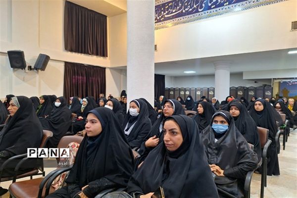جشن ستارگان قرآنی و تجلیل از رتبه‌های اول تا سوم مسابقات قرآن، ‌عترت و نماز ناحیه 4