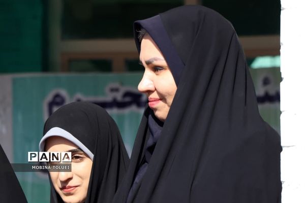 آیین تجلیل از نو مادران در آموزشگاه 12 فروردین ناحیه یک بهارستان