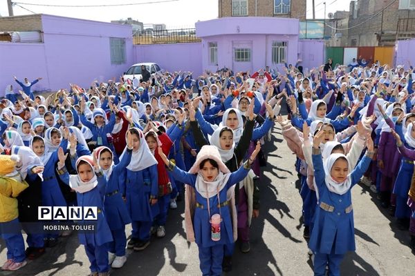 آیین تجلیل از نو مادران در آموزشگاه 12 فروردین ناحیه یک بهارستان