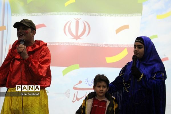 برنامه فرهنگی - هنری به‌مناسبت دهه فجر در آذربایجان غربی