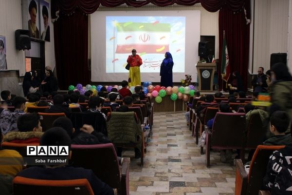 برنامه فرهنگی - هنری به‌مناسبت دهه فجر در آذربایجان غربی