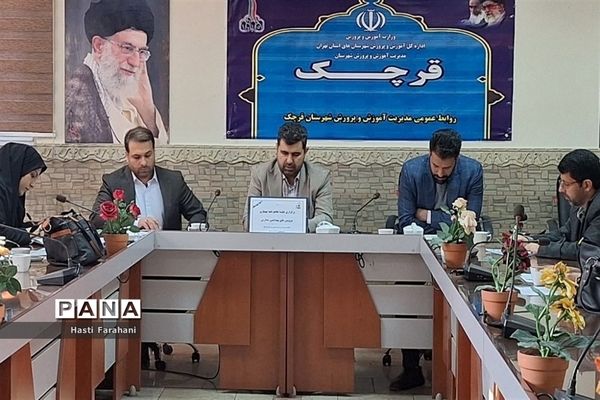 جلسه تفاهم‌نامه بهسازی سرویس‌های بهداشتی مدارس در شهرستان قرچک