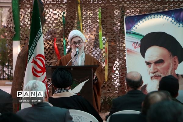 بزرگداشت چهلمین روز شهدای دانش‌آموز حادثه تروریستی کرمان در قم