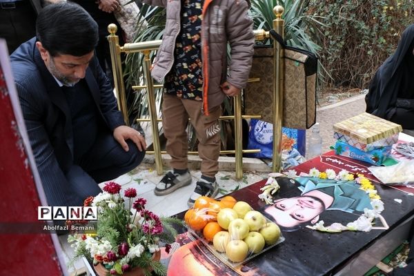 بزرگداشت چهلمین روز شهدای دانش‌آموز حادثه تروریستی کرمان در قم