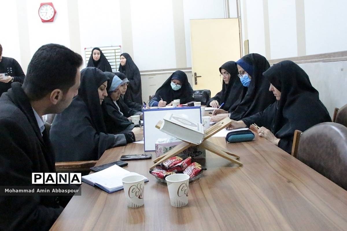 آغاز رقابت دختران در مسابقات قرآن دانش‌آموزان جهان اسلام از فردا