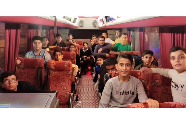 دانش‌‌آموزان زیارت‌اولی از 3 شهرستان استان اصفهان به مشهد مقدس اعزام شدند/ فیلم