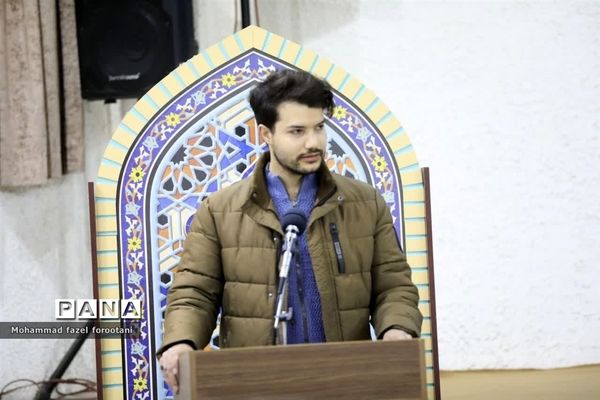 دیدار جمعی از دانشجویان با نماینده ولی فقیه خراسان جنوبی