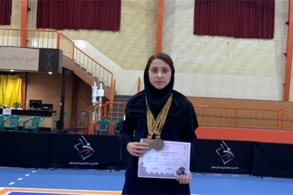 کسب ۲ مدال کشوری توسط دانش‌آموز دختر بوشهری